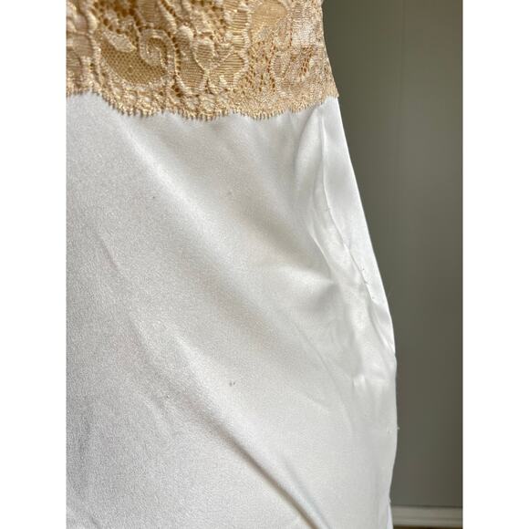 Victorias Secret Lace and Satin Slip Dress Large White Cream Fairy Grunge Dainty - Picture 9 of 16